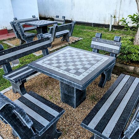 Costels Weligama Vandrarhem Exteriör bild