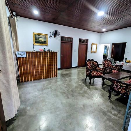 Costels Weligama Vandrarhem Exteriör bild